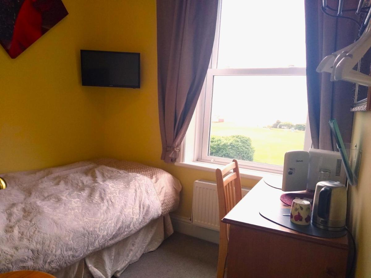 Green View Guest House Silloth Bagian luar foto